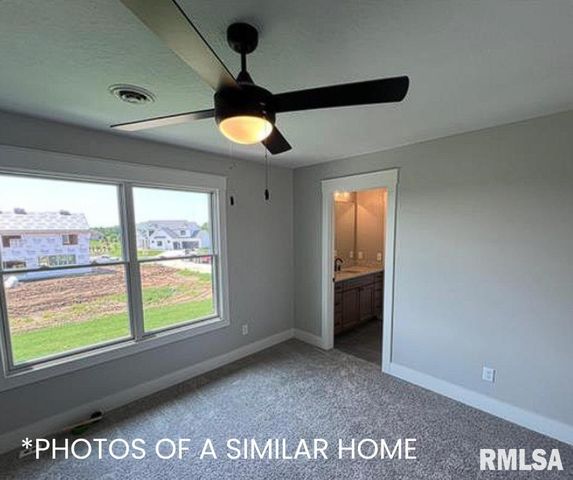 6414 Pelican Street, Bettendorf, IA 52722