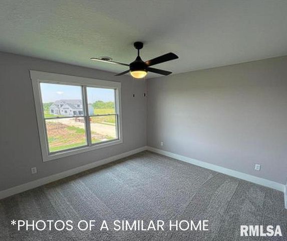 6414 Pelican Street, Bettendorf, IA 52722