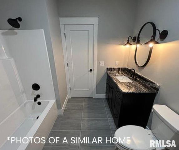 6414 Pelican Street, Bettendorf, IA 52722