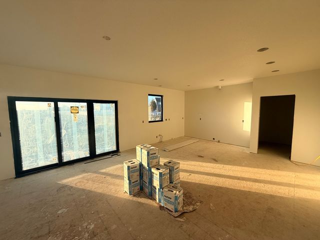 6414 Pelican Street, Bettendorf, IA 52722