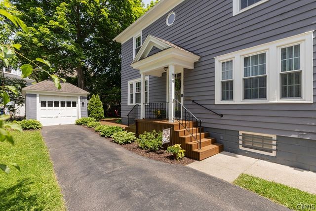 608 Charmouth Drive, Syracuse, NY 13207