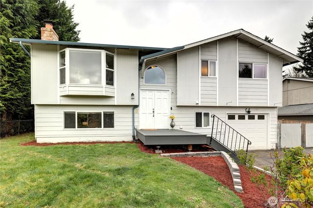 22426 3rd Place W, Bothell, WA 98021
