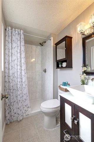 22426 3rd Place W, Bothell, WA 98021