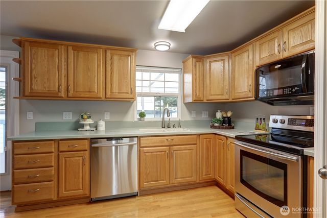 22426 3rd Place W, Bothell, WA 98021