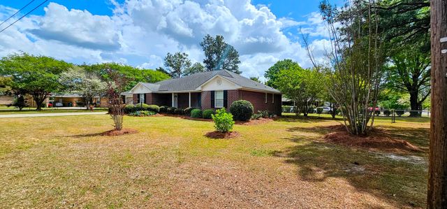 416 Briarcliff Street, Manning, SC 29102