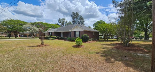 416 Briarcliff Street, Manning, SC 29102