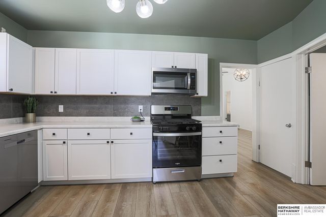 2006 5th Avenue, Council Bluffs, IA 51501