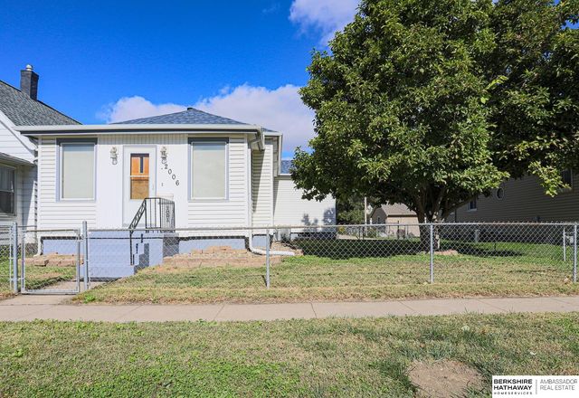 2006 5th Avenue, Council Bluffs, IA 51501