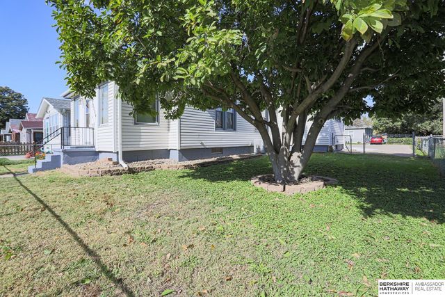 2006 5th Avenue, Council Bluffs, IA 51501