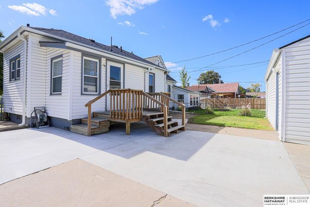 2006 5th Avenue, Council Bluffs, IA 51501