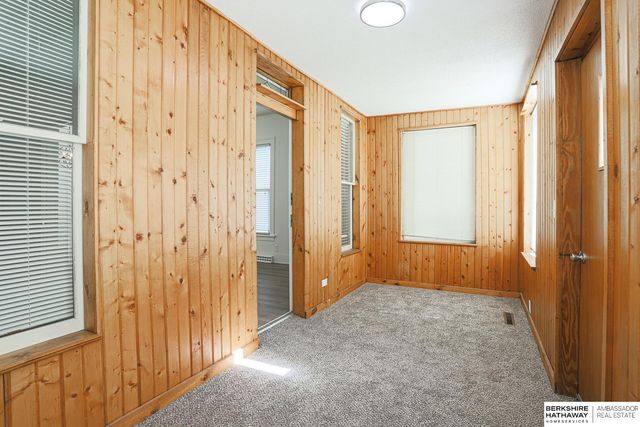 2006 5th Avenue, Council Bluffs, IA 51501