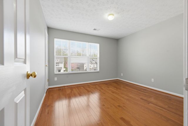 3297 Harpeth Springs Dr, Nashville, TN 37221