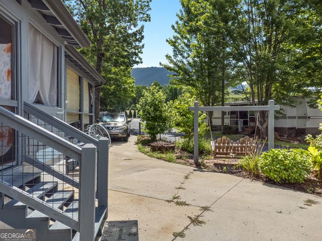 42 Nomad Trail, Cleveland, GA 30528