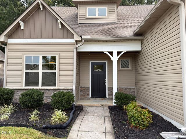 253 Fairview Street, Clayton, NC 27520