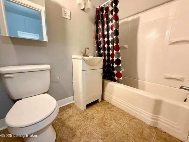 3755 Southern Pkwy 1, Louisville, KY 40214