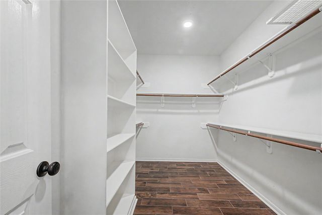10913 Sycamore Drive N, La Porte, TX 77571