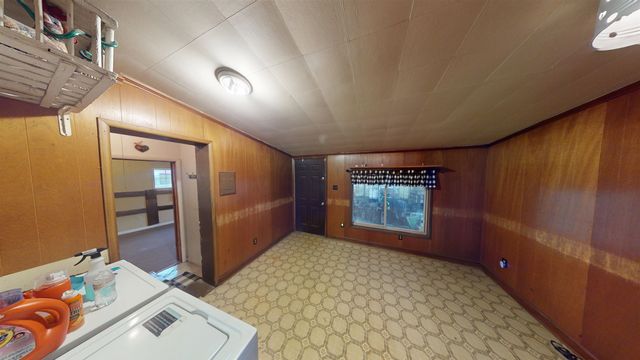 106 Garden Court, South Point, OH 45680