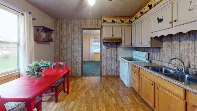 106 Garden Court, South Point, OH 45680