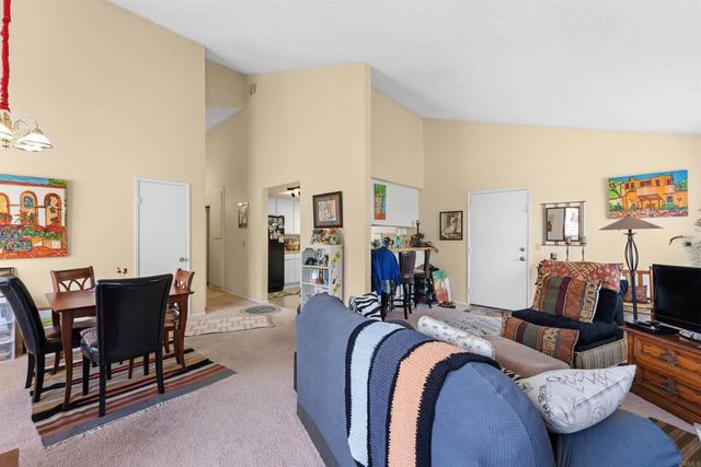 6921 Quail Place E, Carlsbad, CA 92009