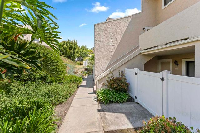 6921 Quail Place E, Carlsbad, CA 92009