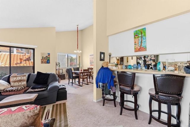 6921 Quail Place E, Carlsbad, CA 92009