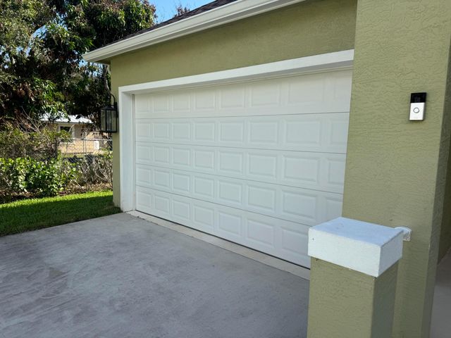 10171 SE Williams Drive, Hobe Sound, FL 33455