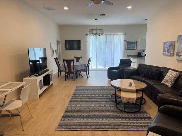 10171 SE Williams Drive, Hobe Sound, FL 33455
