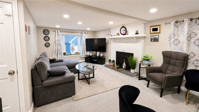 424 Buxton Street, North Smithfield, RI 02896