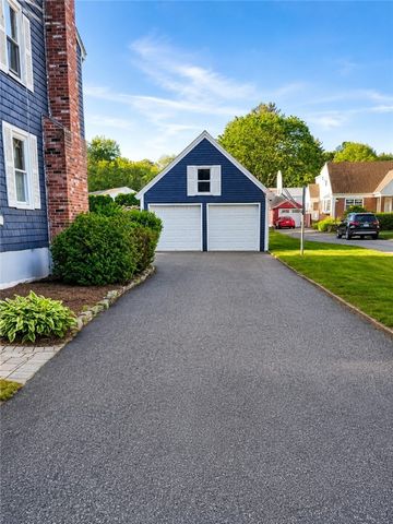 424 Buxton Street, North Smithfield, RI 02896