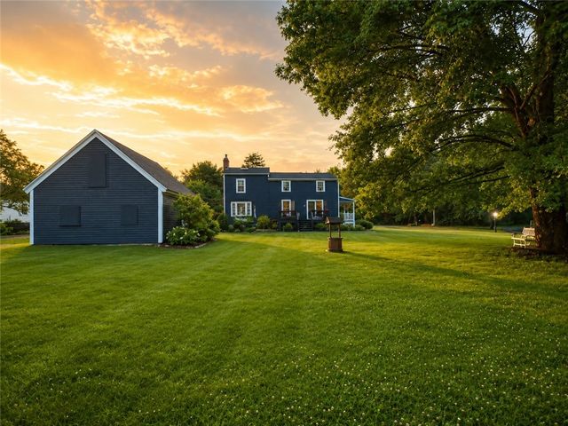 424 Buxton Street, North Smithfield, RI 02896