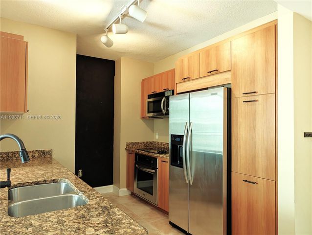 510 NW 84th Ave 412, Plantation, FL 33324