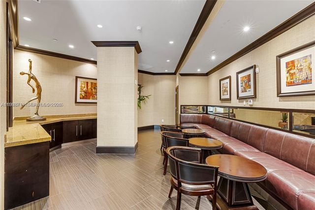 510 NW 84th Ave 412, Plantation, FL 33324