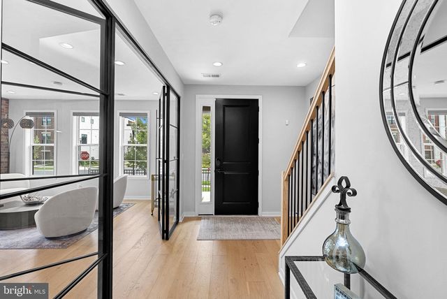22168 PENELOPE HEIGHTS TER, Ashburn, VA 20148