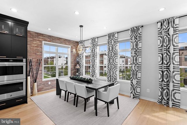 22168 PENELOPE HEIGHTS TER, Ashburn, VA 20148