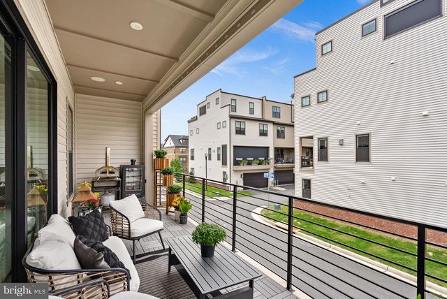 22168 PENELOPE HEIGHTS TER, Ashburn, VA 20148