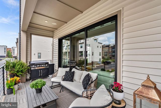 22168 PENELOPE HEIGHTS TER, Ashburn, VA 20148
