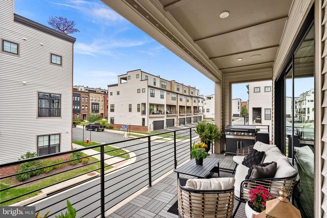 22168 PENELOPE HEIGHTS TER, Ashburn, VA 20148
