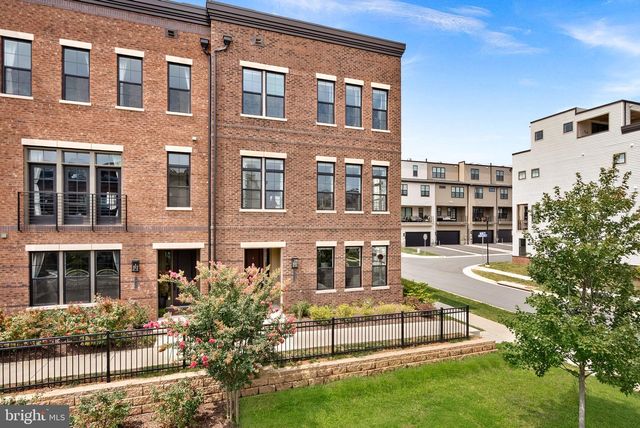 22168 PENELOPE HEIGHTS TER, Ashburn, VA 20148