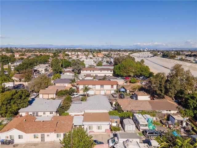 431 S Susan, Santa Ana, CA 92704