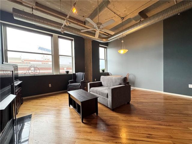 2107 Grand Boulevard 603, Kansas City, MO 64108