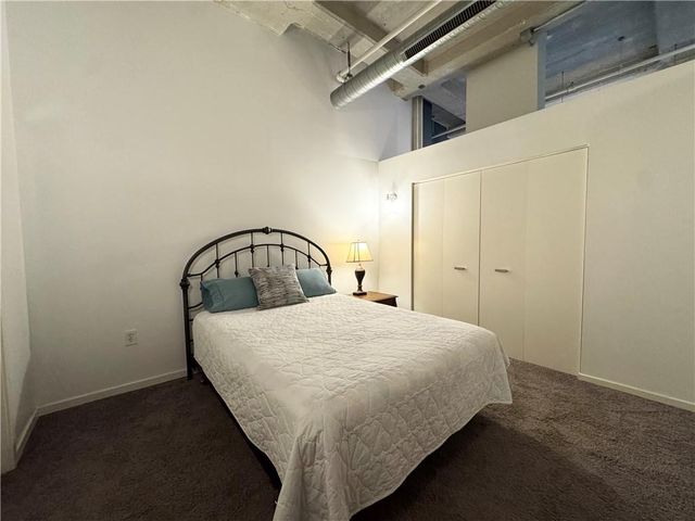 2107 Grand Boulevard 603, Kansas City, MO 64108