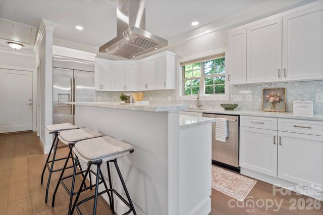 526 Ballymote Court, Matthews, NC 28104