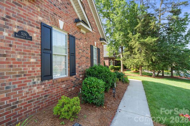 526 Ballymote Court, Matthews, NC 28104