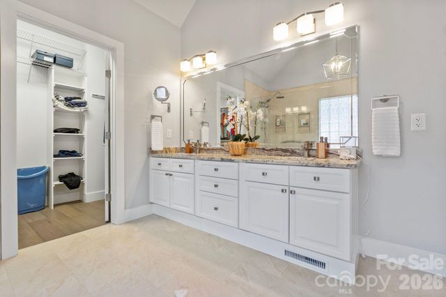 526 Ballymote Court, Matthews, NC 28104