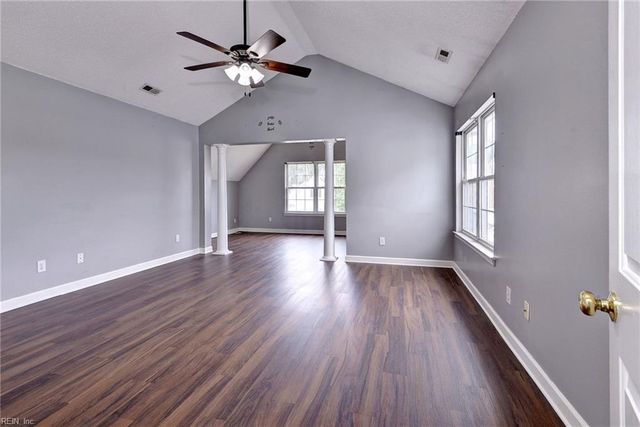 345 Manning LN, Hampton, VA 23666