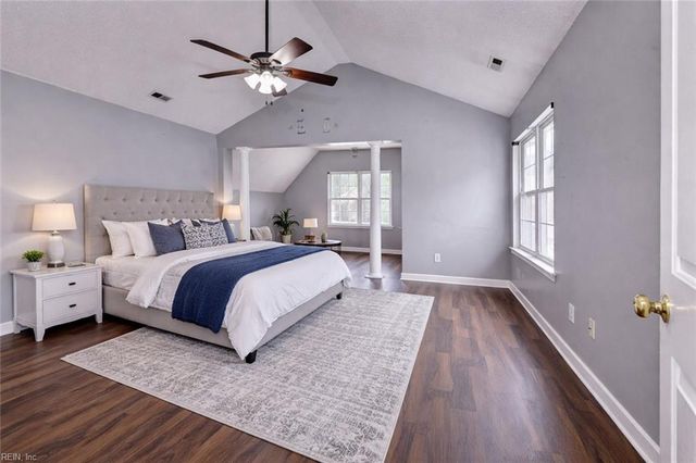 345 Manning LN, Hampton, VA 23666