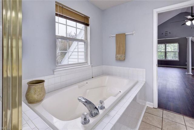 345 Manning LN, Hampton, VA 23666