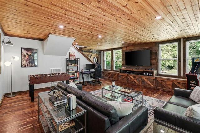 450 Big Springs Road SE, Calhoun, GA 30701