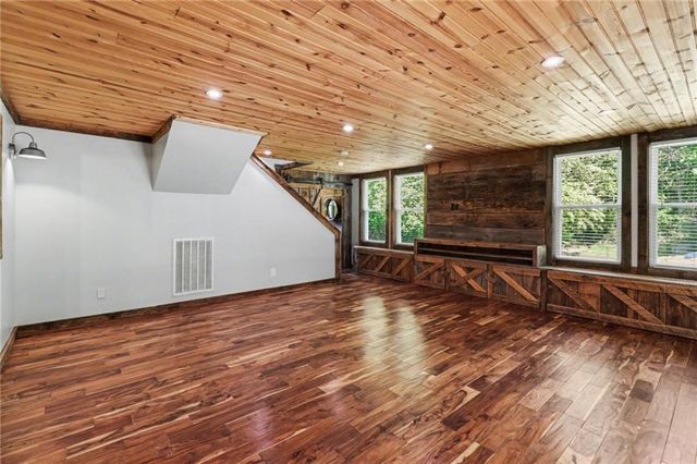 450 Big Springs Road SE, Calhoun, GA 30701