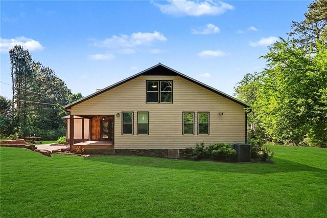 450 Big Springs Road SE, Calhoun, GA 30701